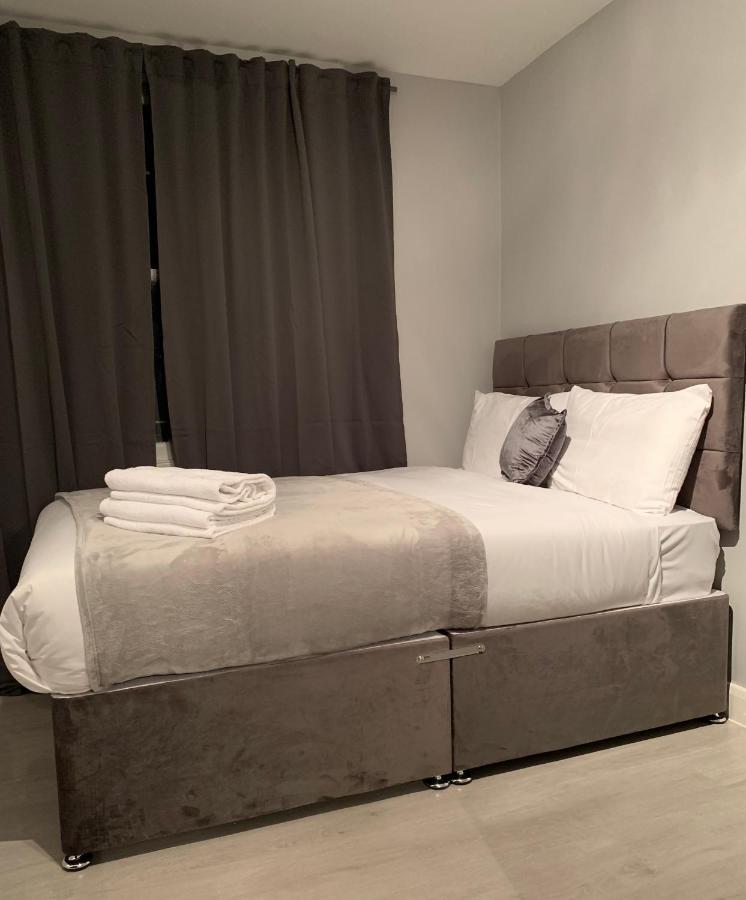 Aparthotel Holland Rd Service Studio