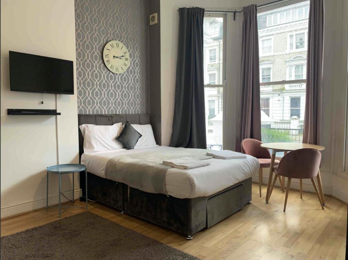 Holland Rd Service Studio Aparthotel *