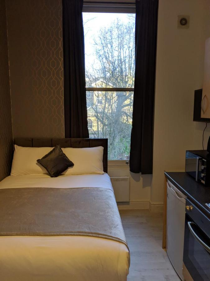 Holland Rd Service Studio Aparthotel