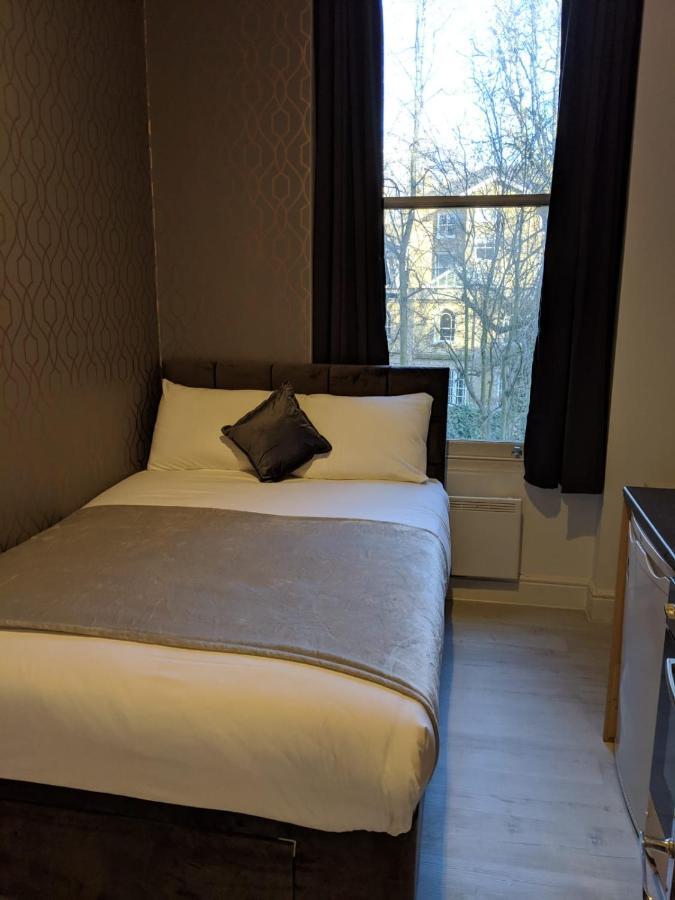 Aparthotel Holland Rd Service Studio London