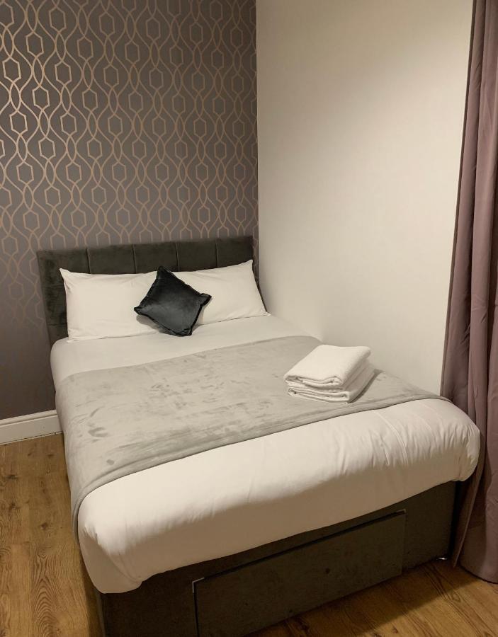 Aparthotel Holland Rd Service Studio London