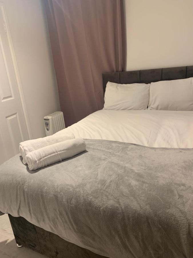 Holland Rd Service Studio Aparthotel London