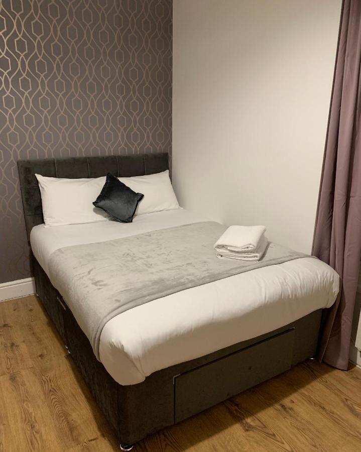 Aparthotel Holland Rd Service Studio