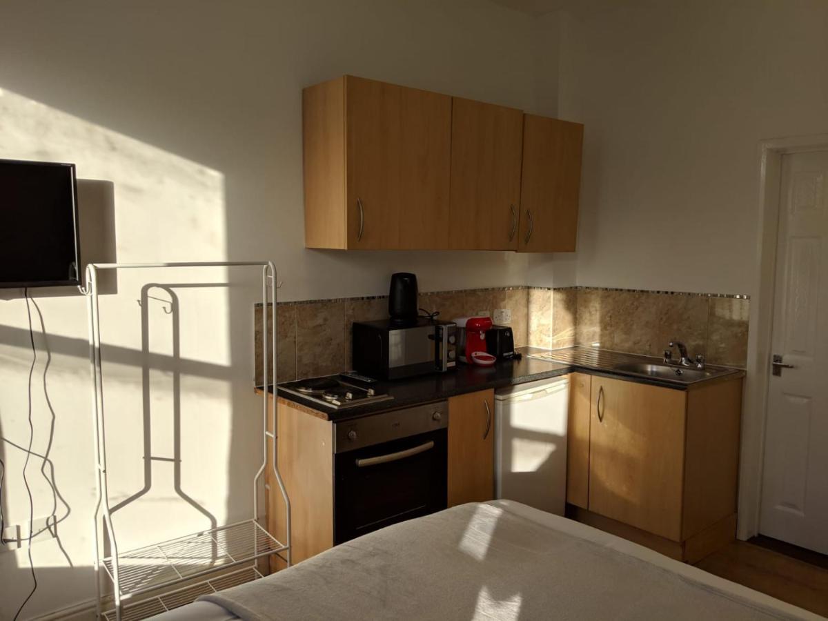 Aparthotel Holland Rd Service Studio Londra