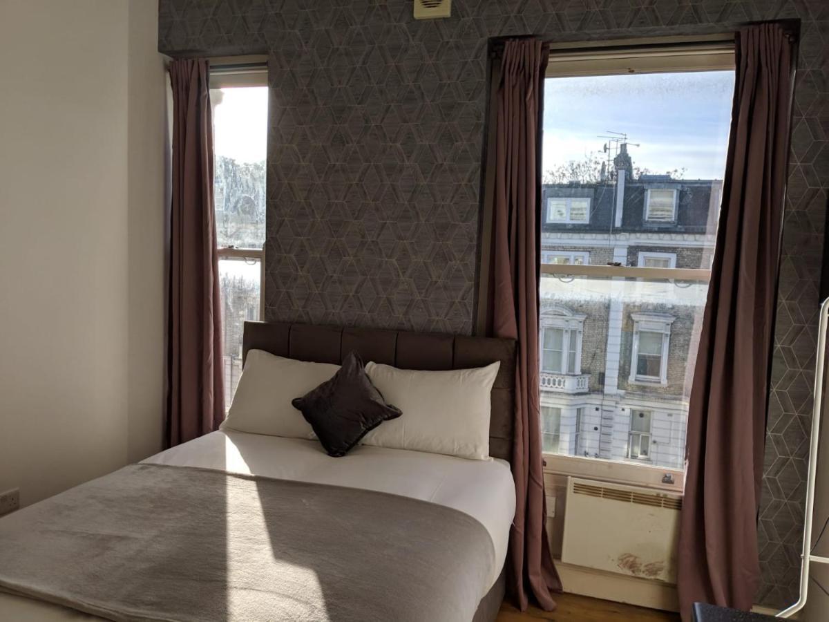 Holland Rd Service Studio * London